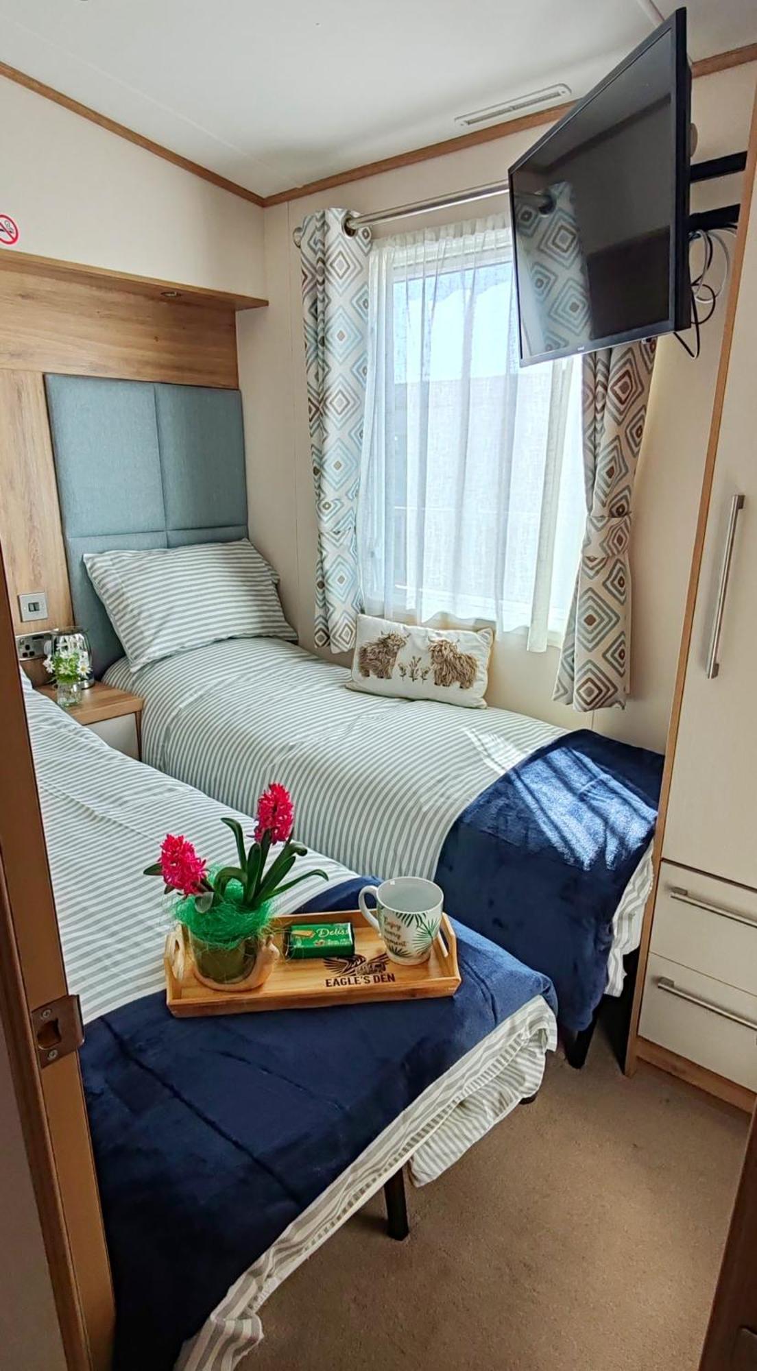 Eagle'S Den Caravan Lossiemouth Exterior foto