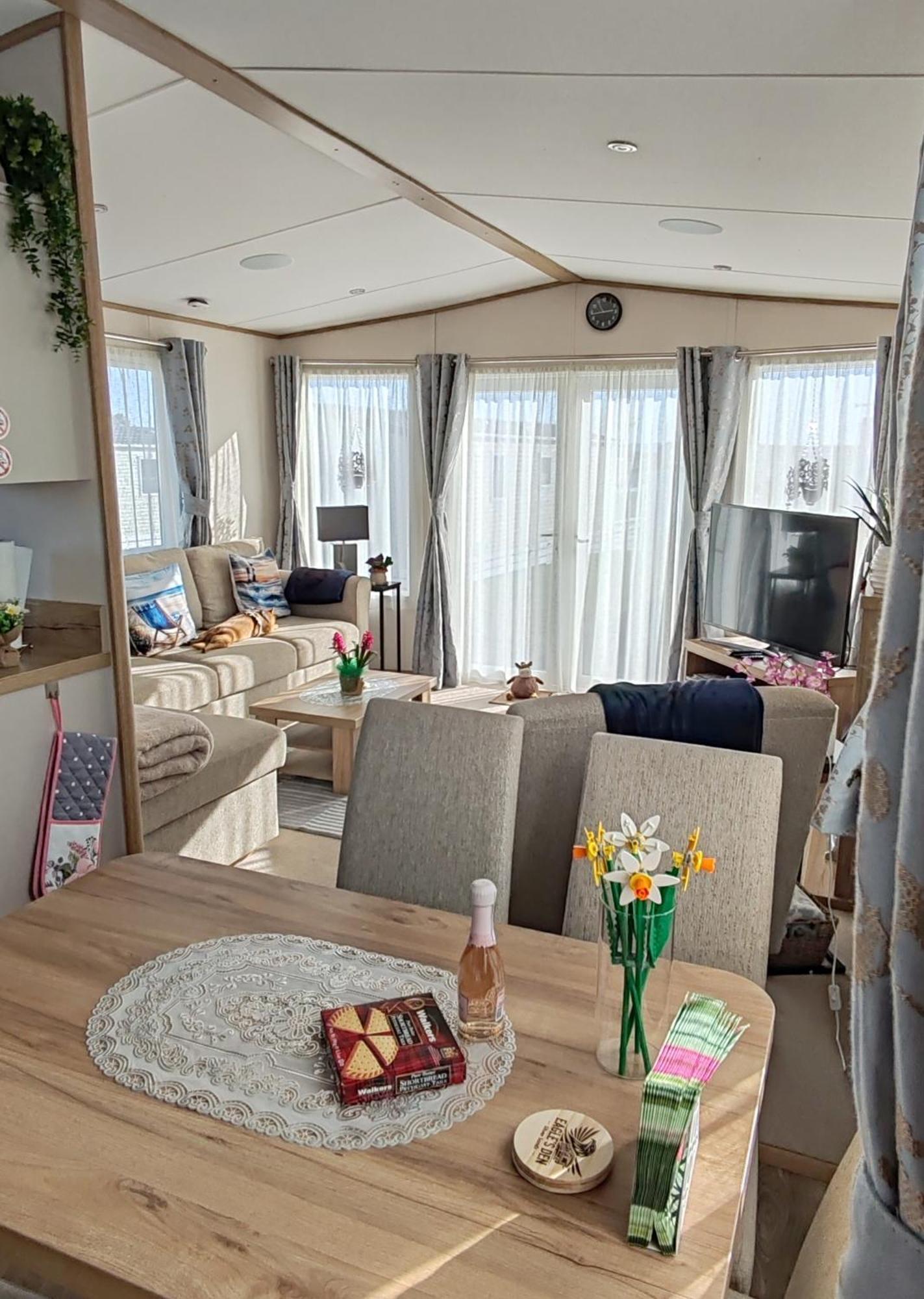 Eagle'S Den Caravan Lossiemouth Exterior foto